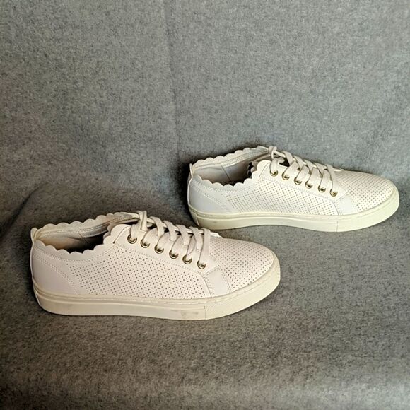 Indigo Rd Irkyrie White Leather Scalloped Casual Sneakers 8M - EUC - Picture 6 of 11